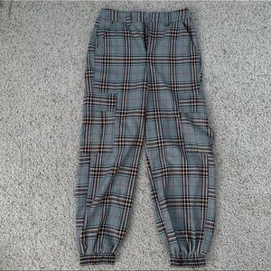 urban outfitters plaid cargo-joggers